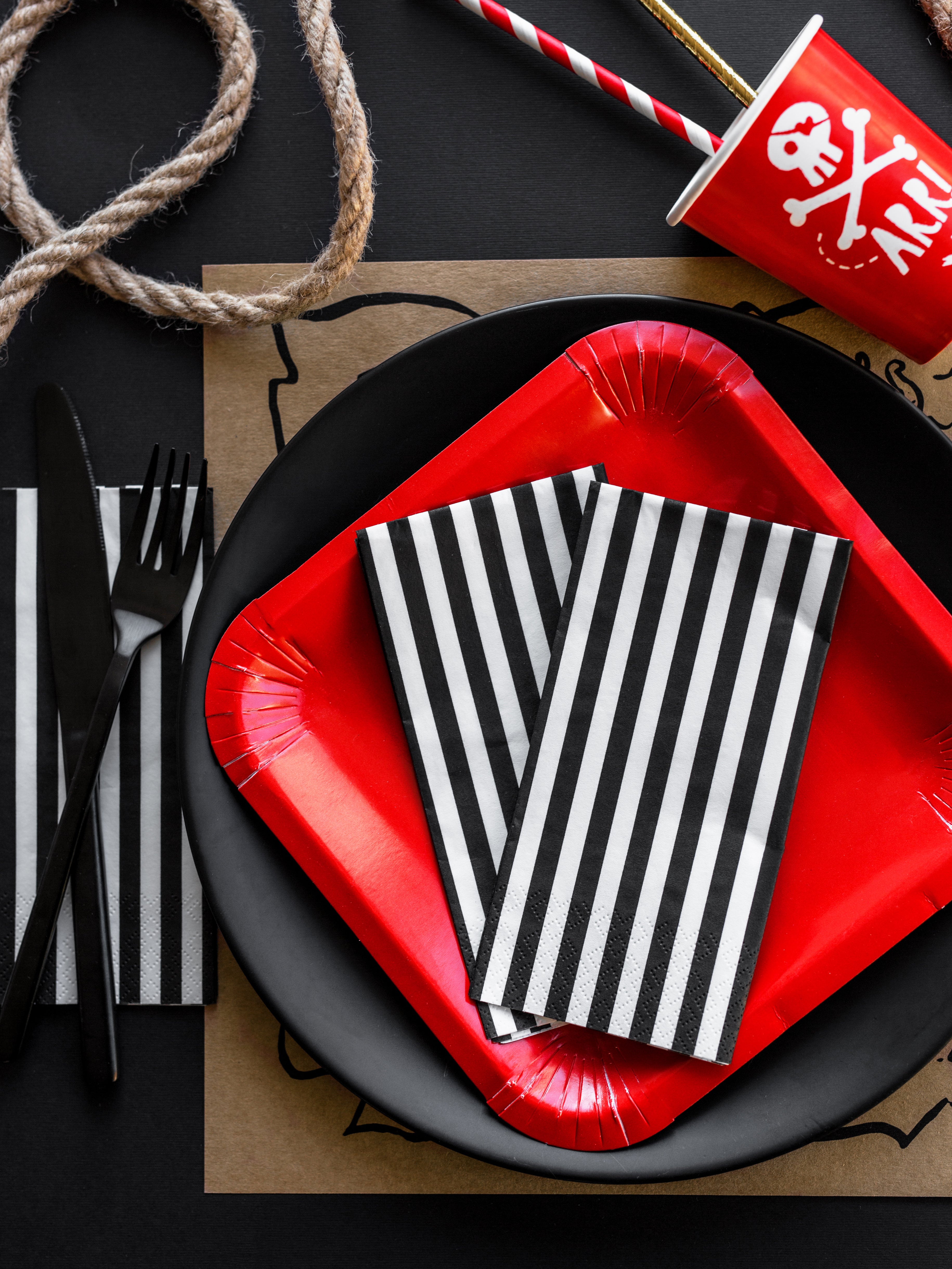Black and White Striped Lunch Napkins (20 pk)