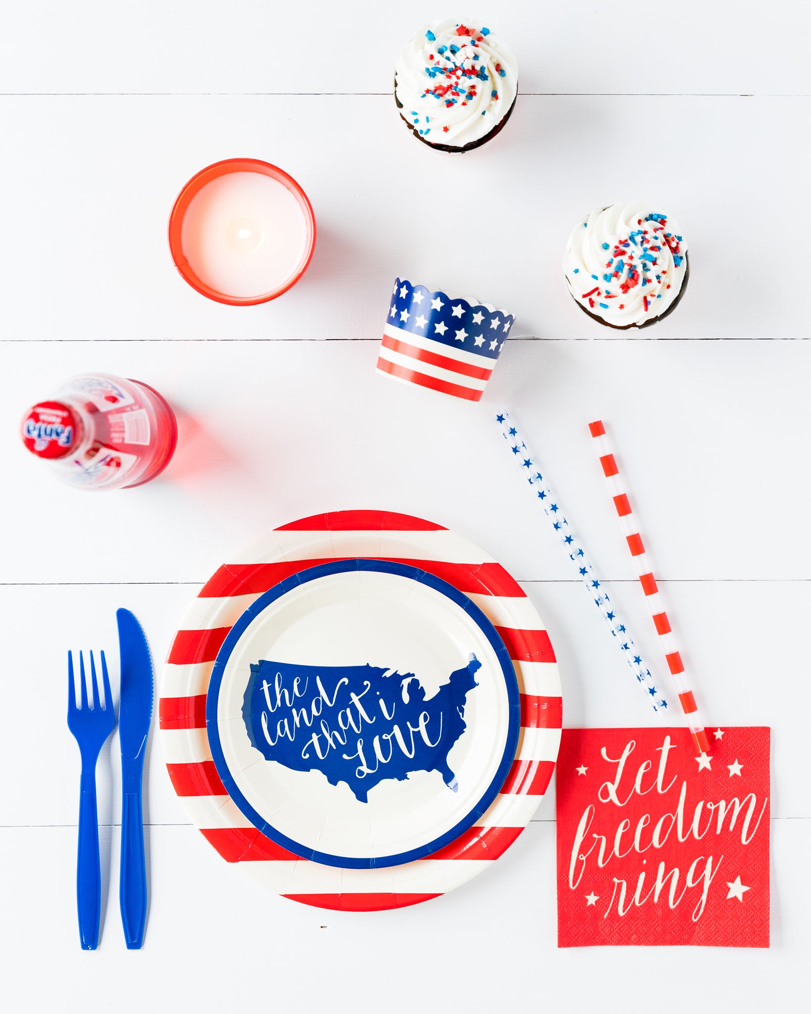 Land That I Love Small Plates (9 Count)